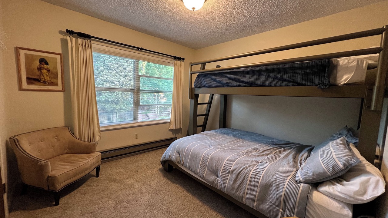 Photo of Bedroom in Red River