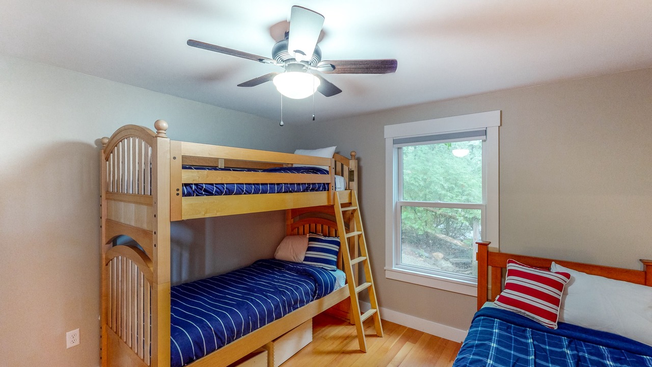 Photo of Bedroom in Malletts Bay