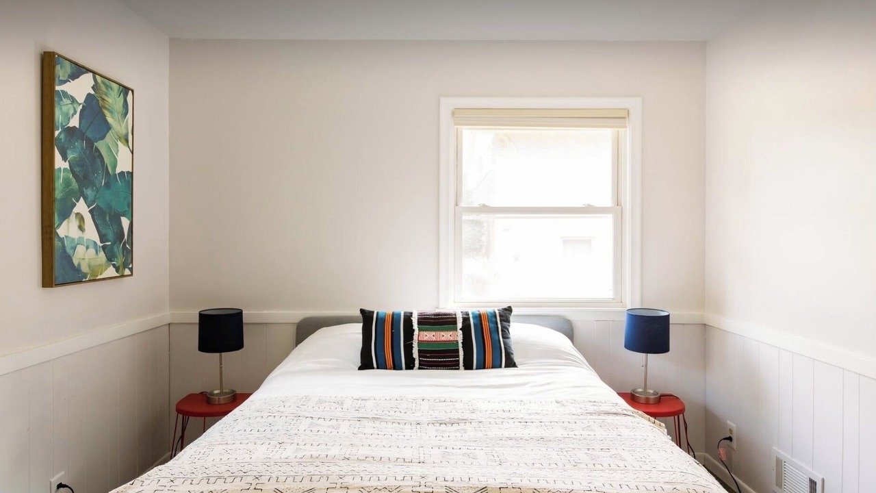 Photo of Bedroom in Columbia Heights