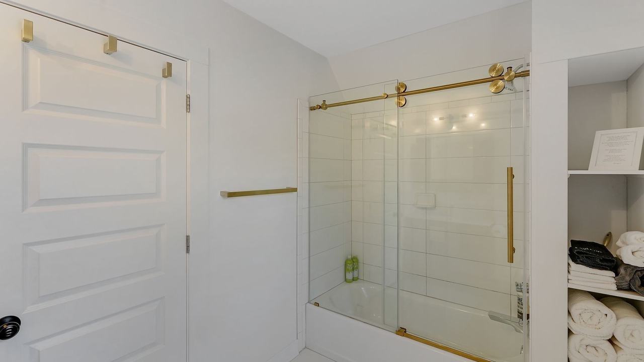 Photo of Bathroom in Ecco