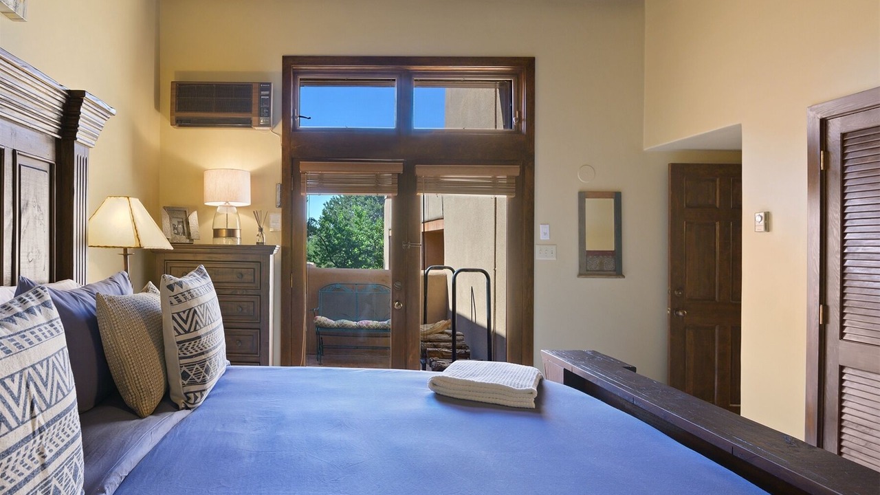 Photo of Bedroom in Nambe Pueblo