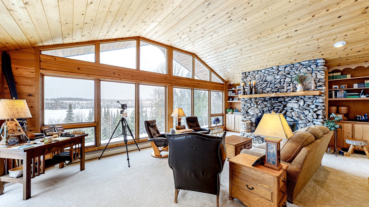Photo of Livingroom in Phelps