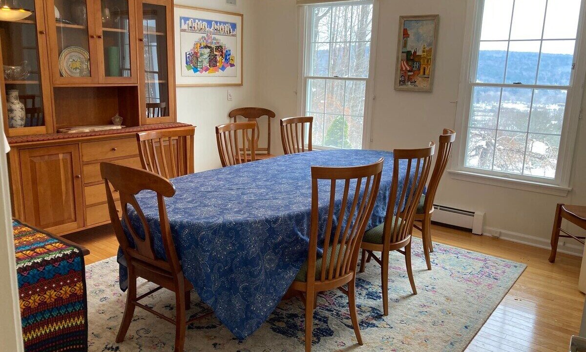 Photo of Livingroom in Pittsfield