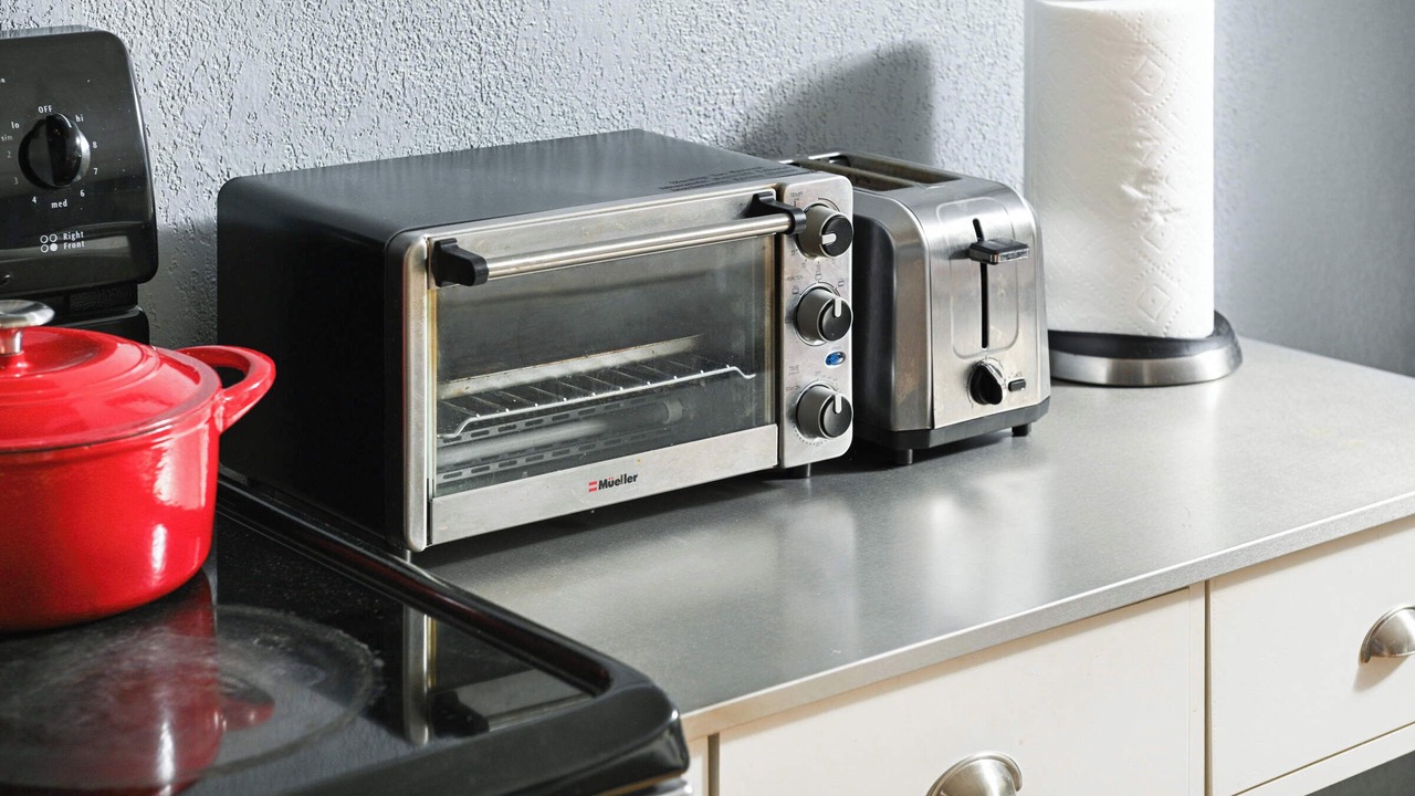 Photo of Kitchen in Lyn-Lake