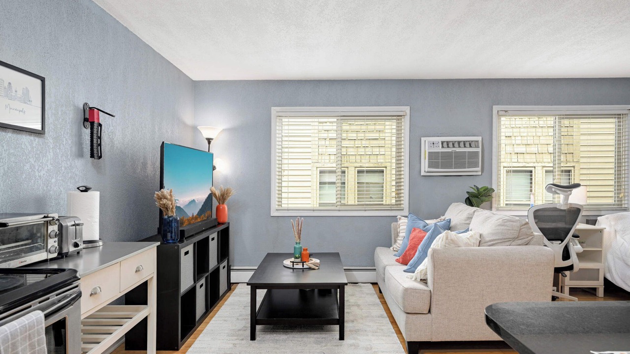 Photo of Livingroom in Lyn-Lake