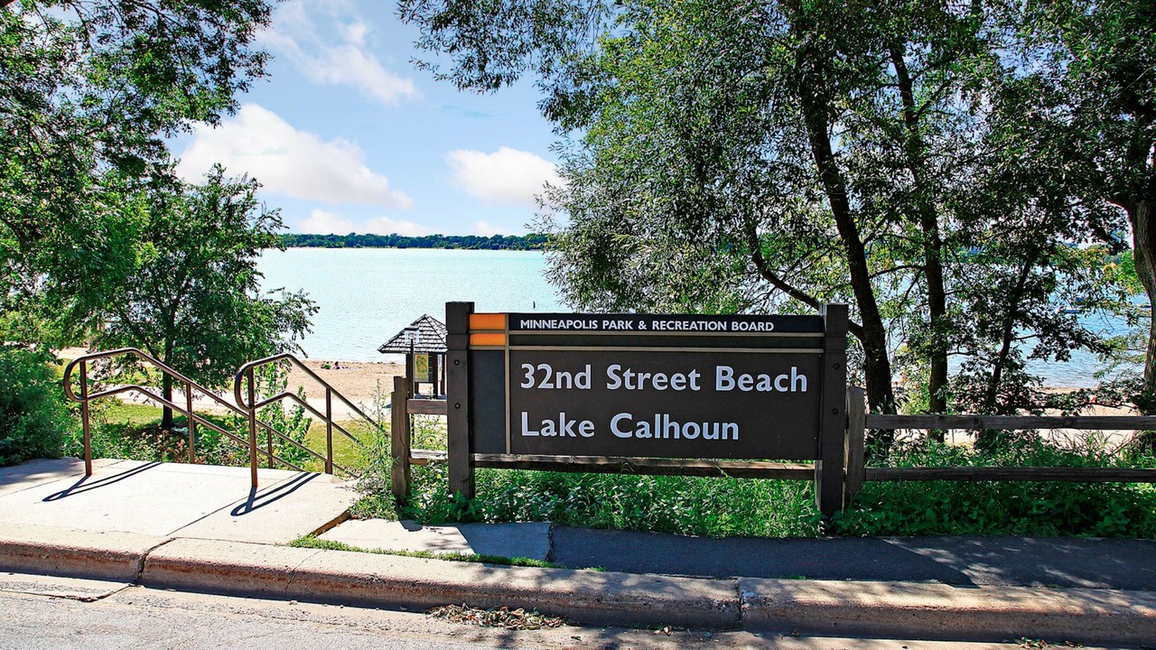 Photo of Others in Lyn-Lake