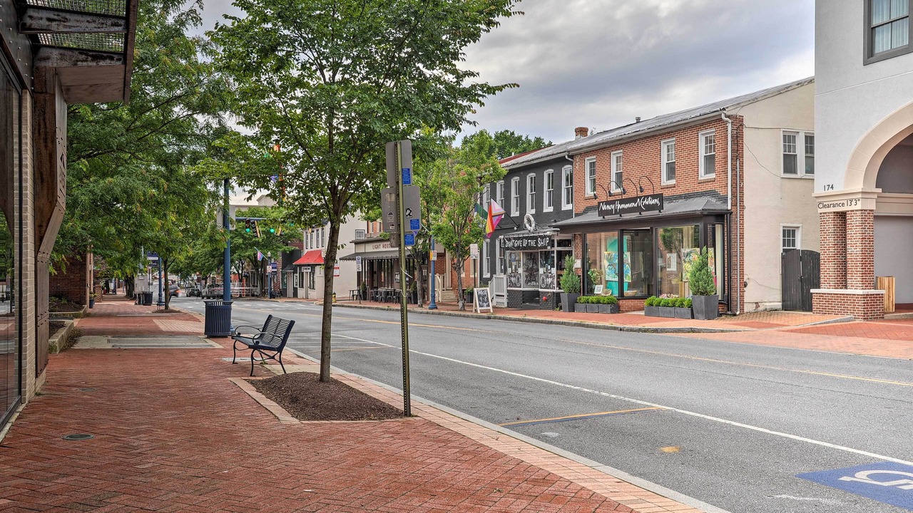 Photo of Others in Murray Hill