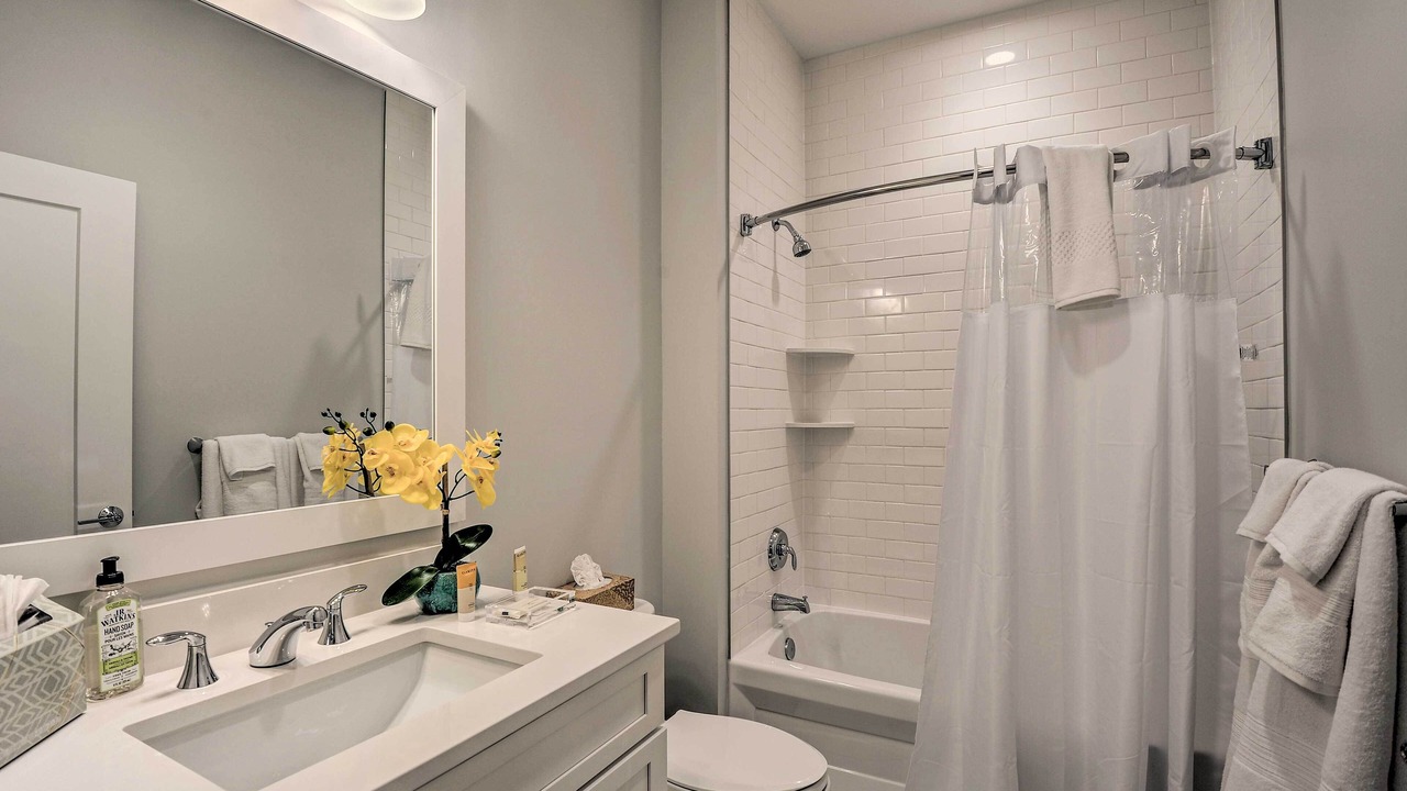 Photo of Bathroom in Murray Hill