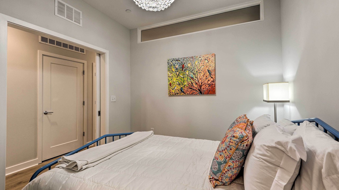 Photo of Bedroom in Murray Hill