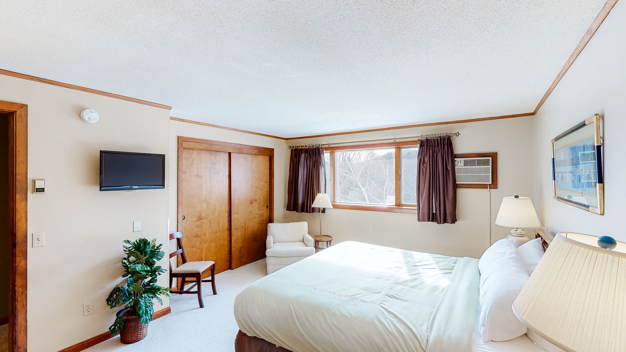 Photo of Bedroom in Stowe Area