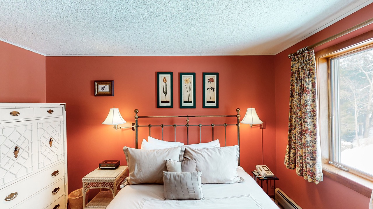 Photo of Bedroom in Stowe Area