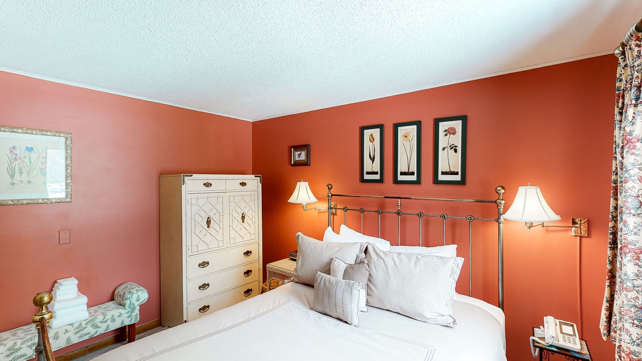 Photo of Bedroom in Stowe Area