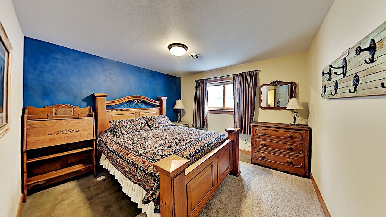 Photo of Bedroom in New Auburn