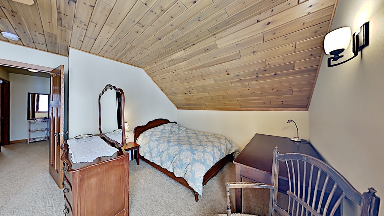 Photo of Bedroom in New Auburn