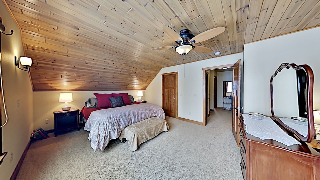 Photo of Bedroom in New Auburn
