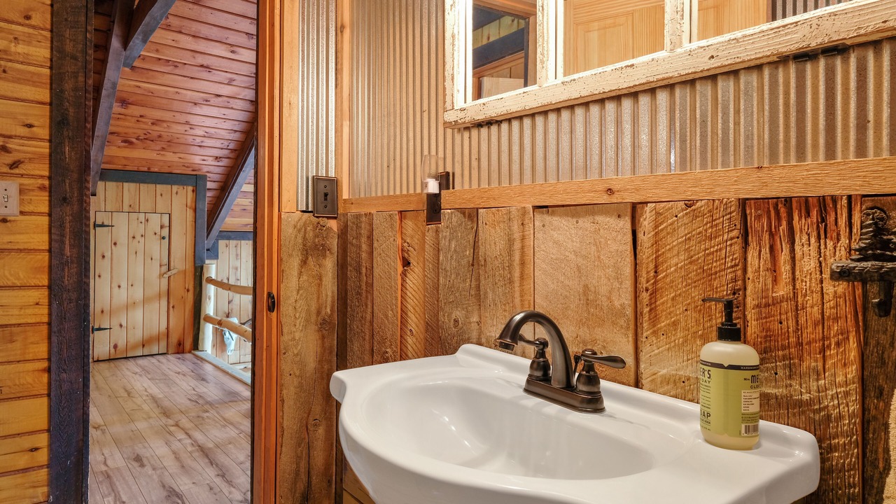 Photo of Bathroom in Del Norte