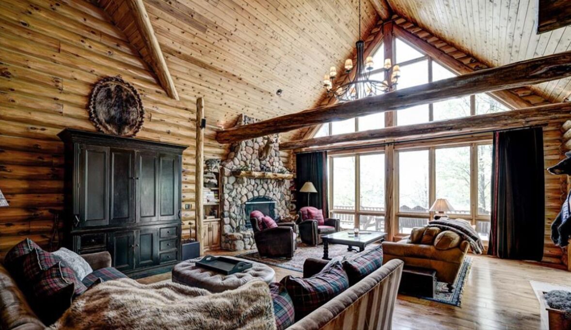 Photo of Livingroom in Hayward