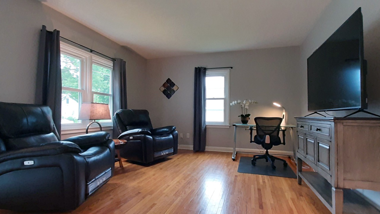 Photo of Bedroom in Northrup