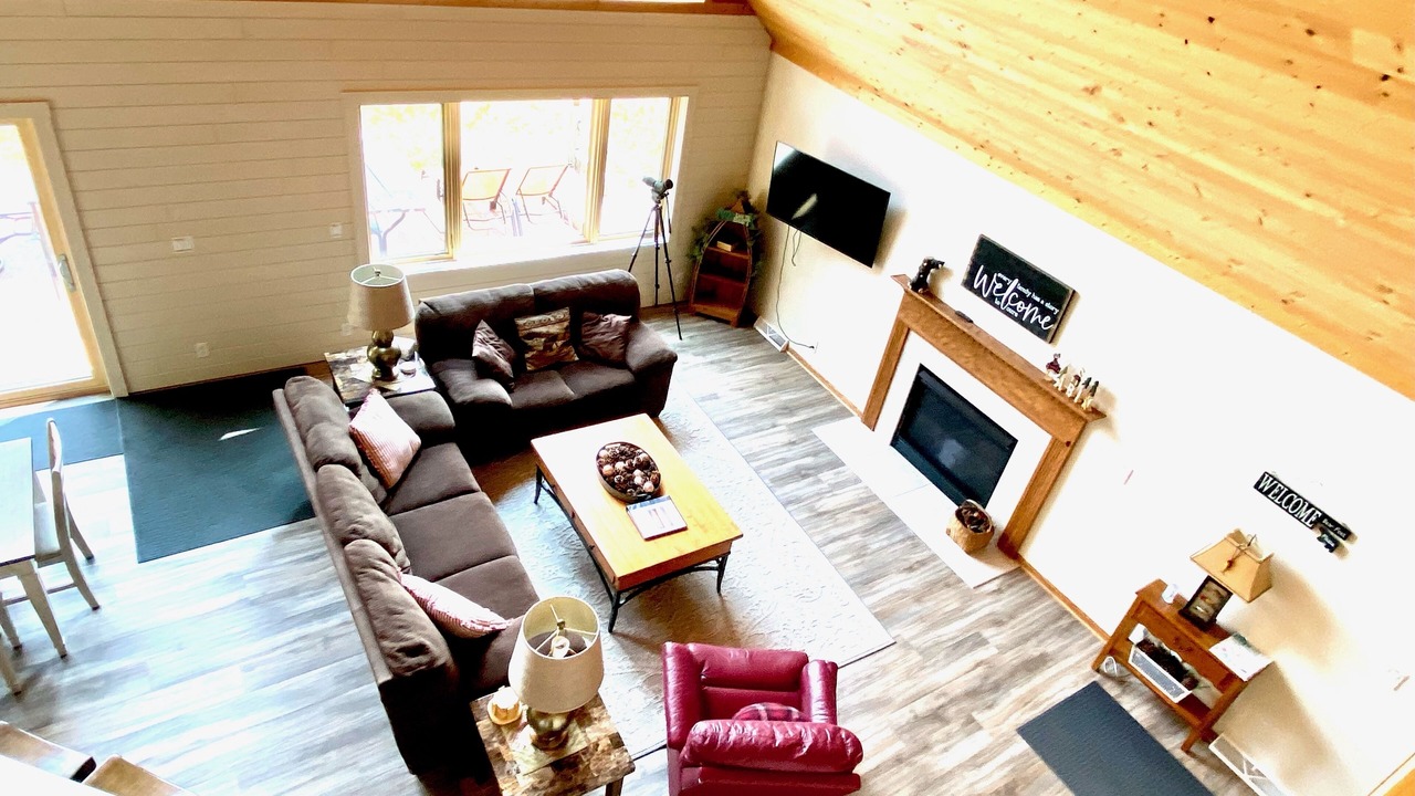 Photo of Livingroom in New Auburn