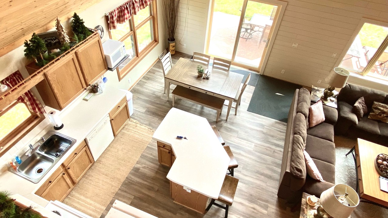 Photo of Livingroom in New Auburn