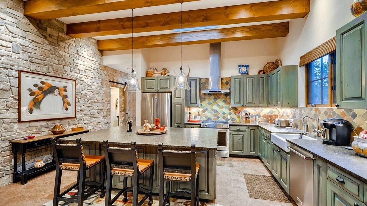 Photo of Kitchen in Historic Eastside