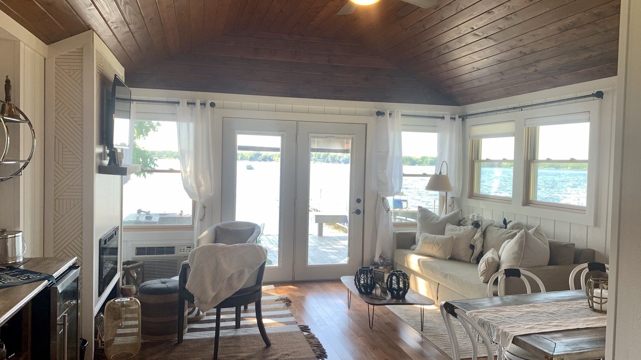 Photo of Livingroom in Lindstrom