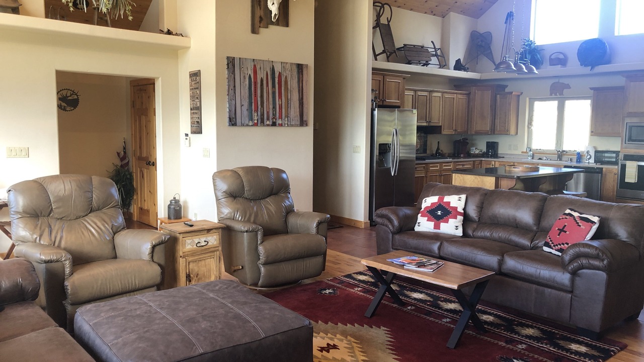 Photo of Livingroom in Angel Fire