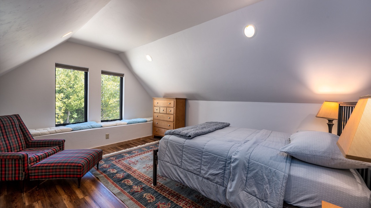 Photo of Bedroom in North Bay