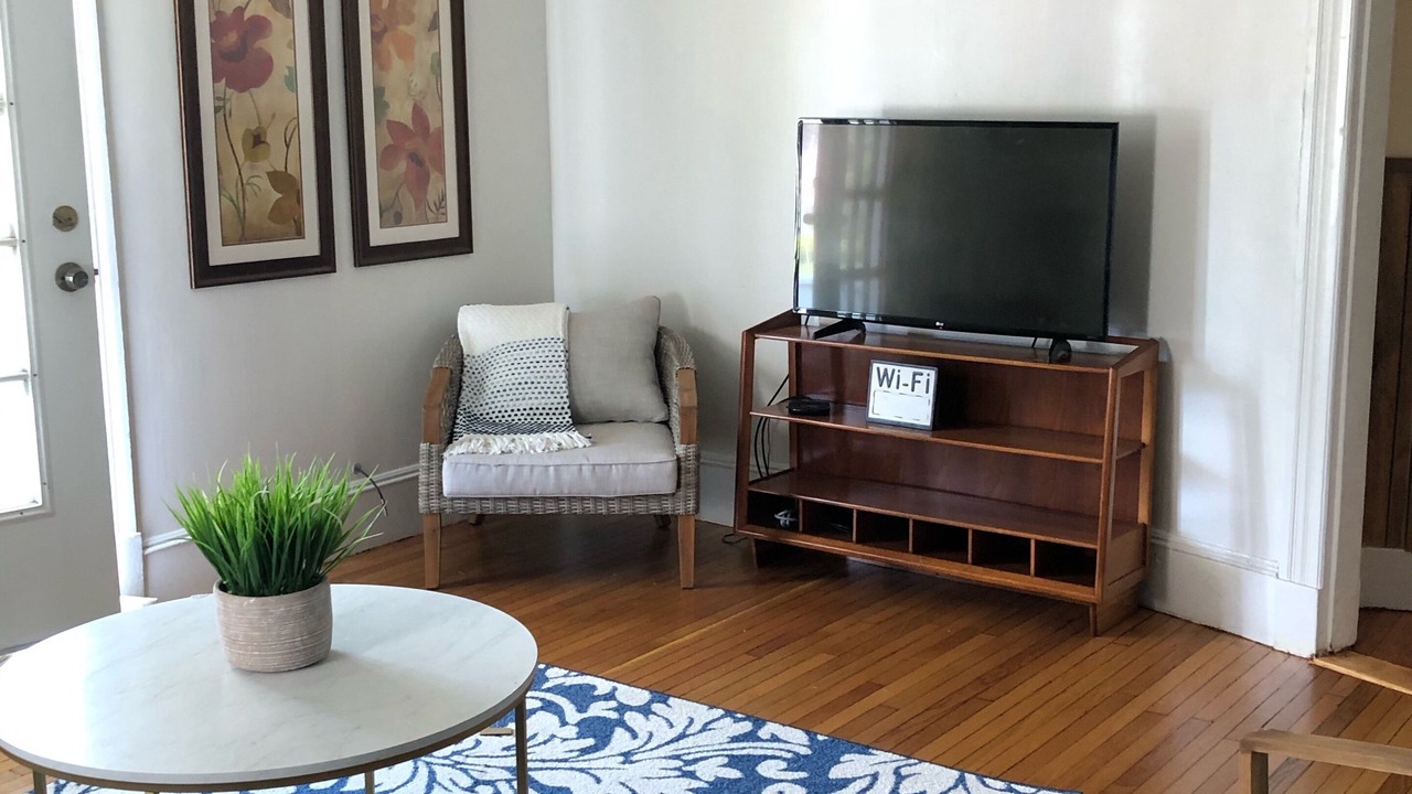 Photo of Livingroom in Pittsfield