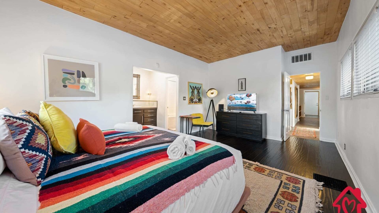 Photo of Bedroom in Albuquerque