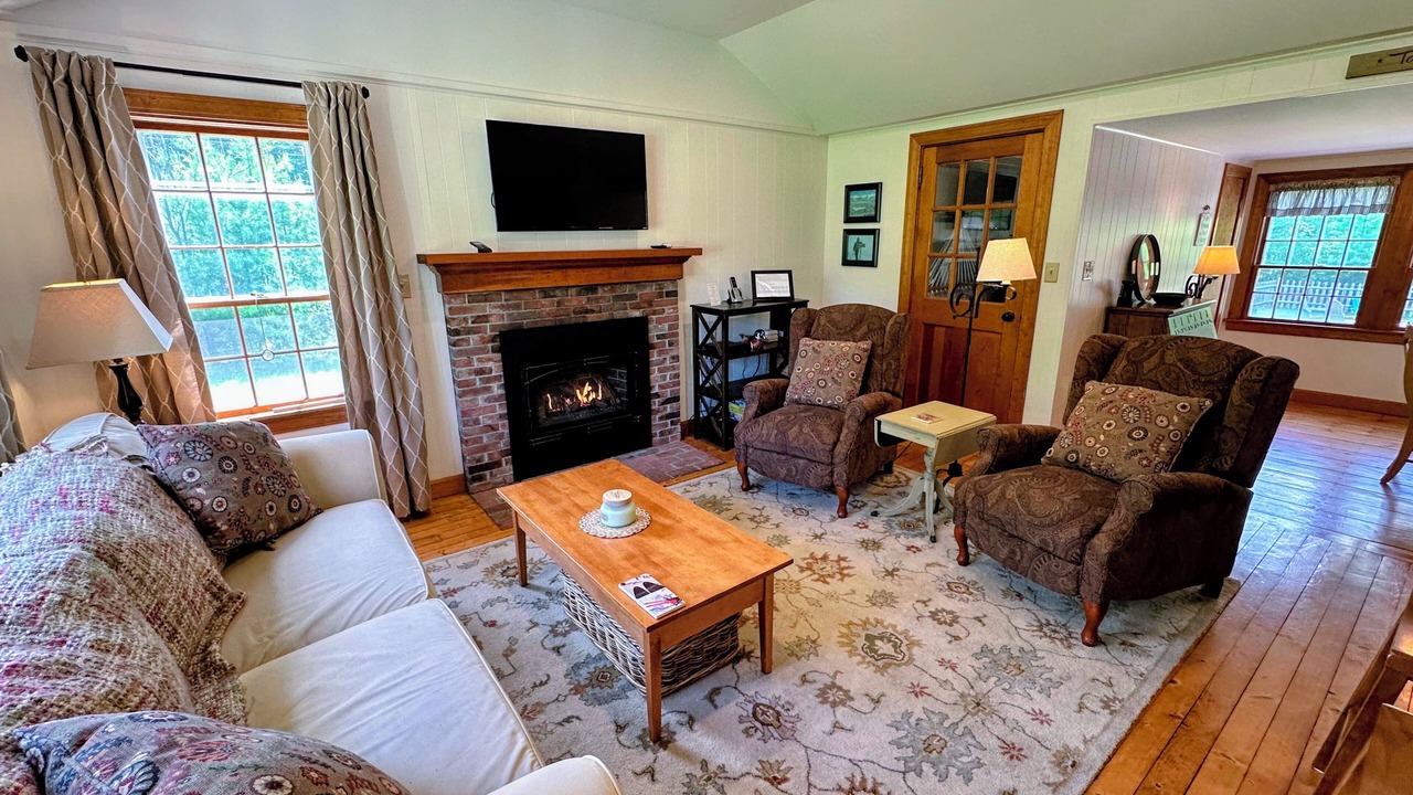 Photo of Livingroom in Easton