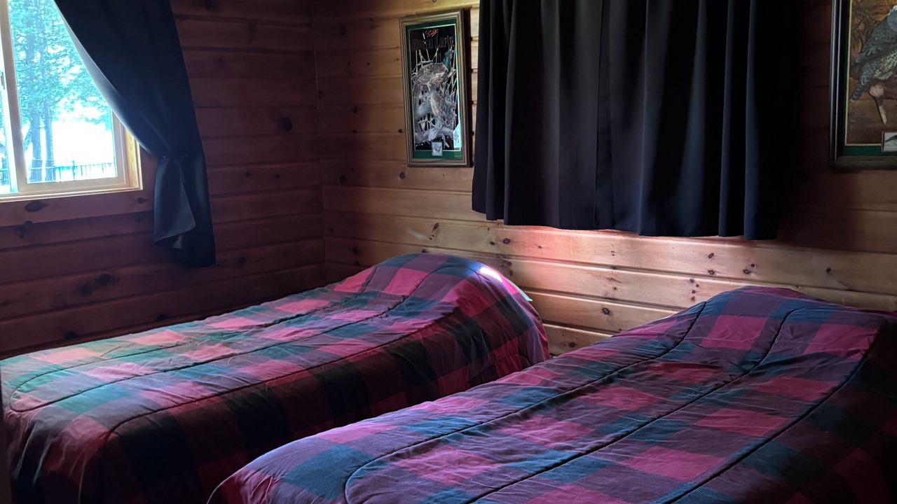 Photo of Bedroom in Chief Lake