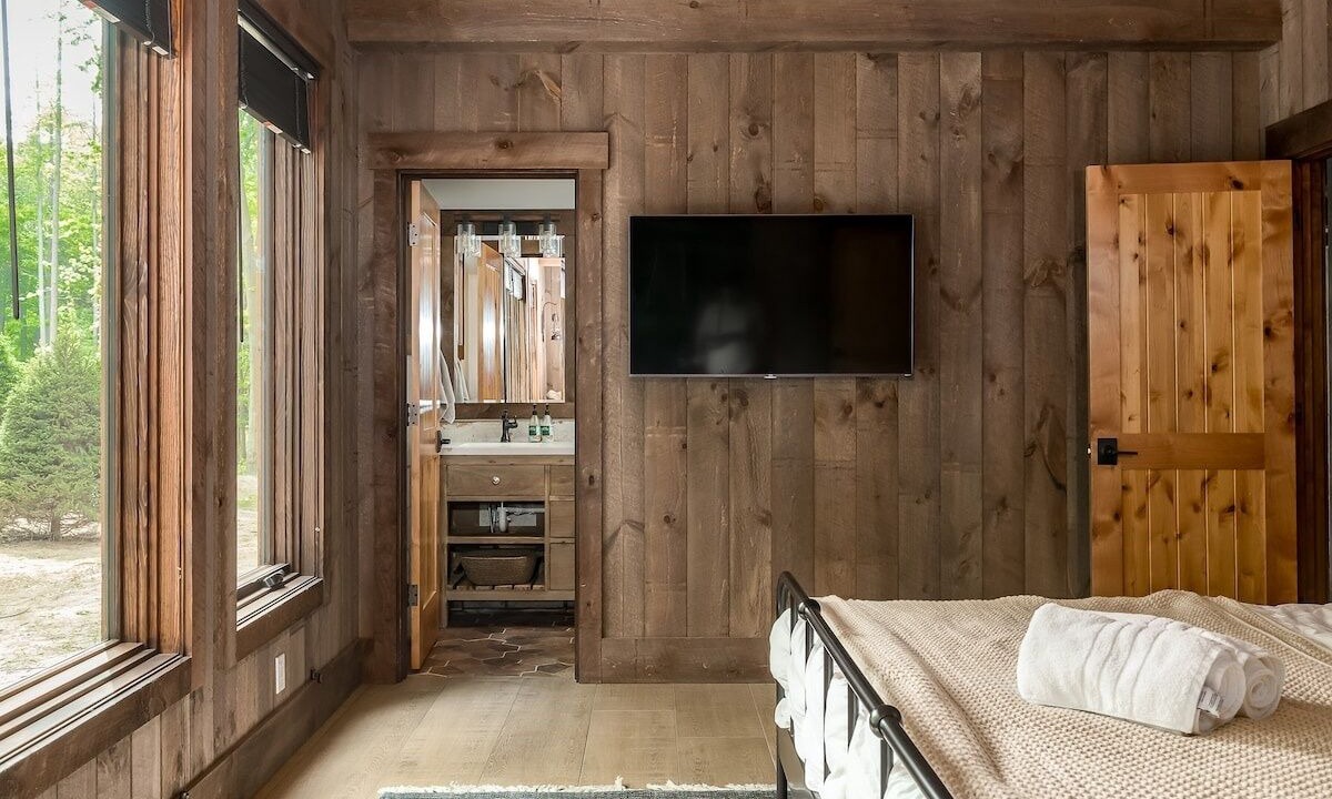 Photo of Bedroom in Allegan County