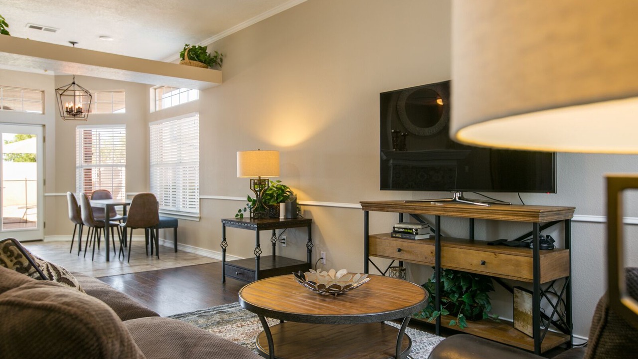 Photo of Livingroom in Westside