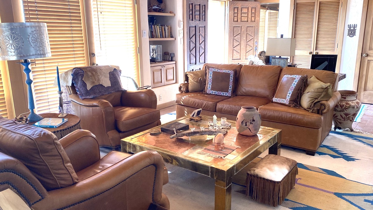 Photo of Livingroom in Nambe Pueblo