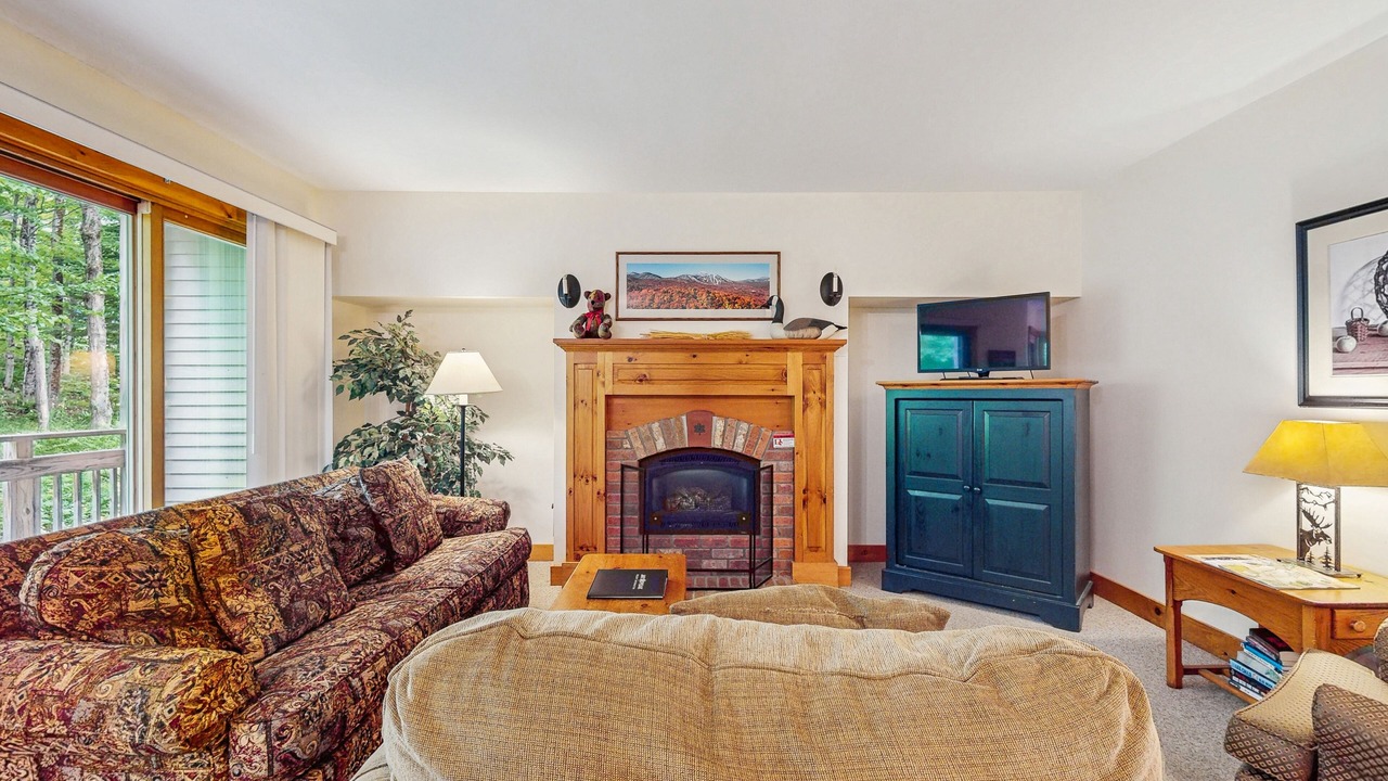 Photo of Livingroom in North Troy