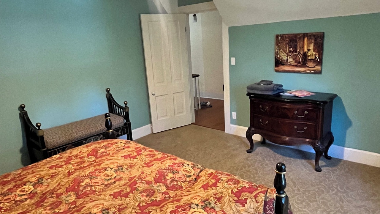 Photo of Bedroom in Decorah