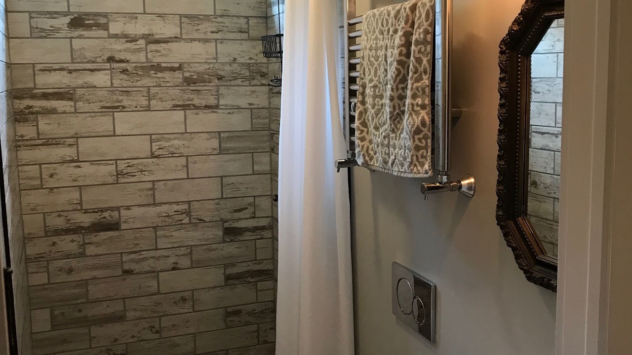Photo of Bathroom in Decorah