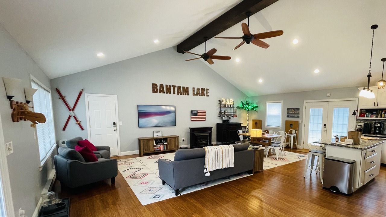 Photo of Bedroom in Lakeside