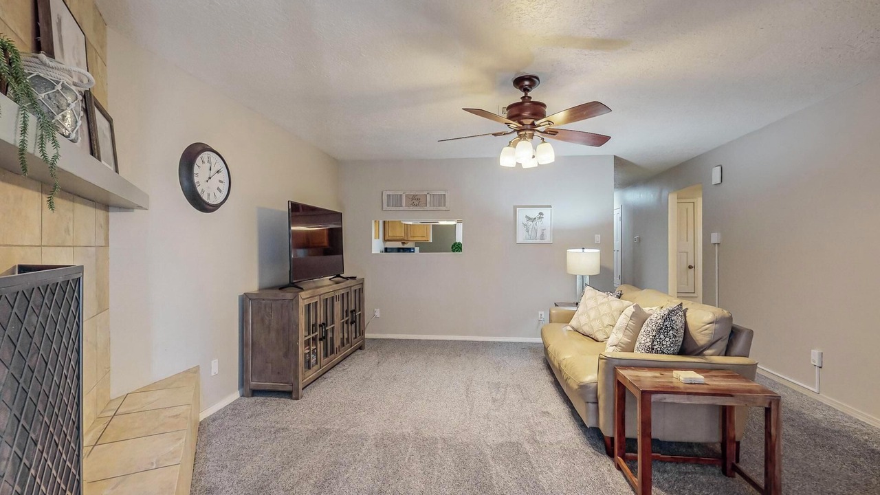Photo of Livingroom in West Old Town