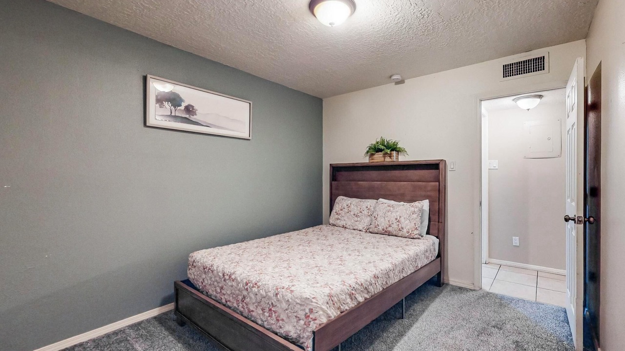 Photo of Bedroom in West Old Town