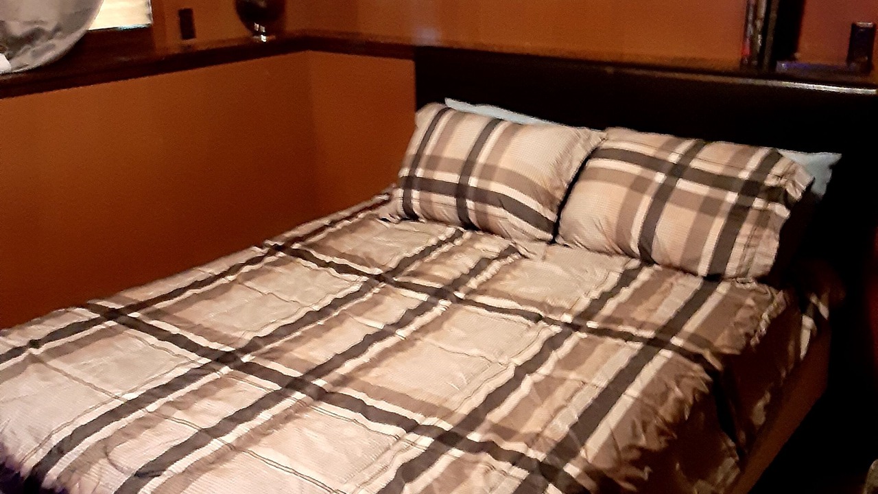 Photo of Bedroom in Kenyon