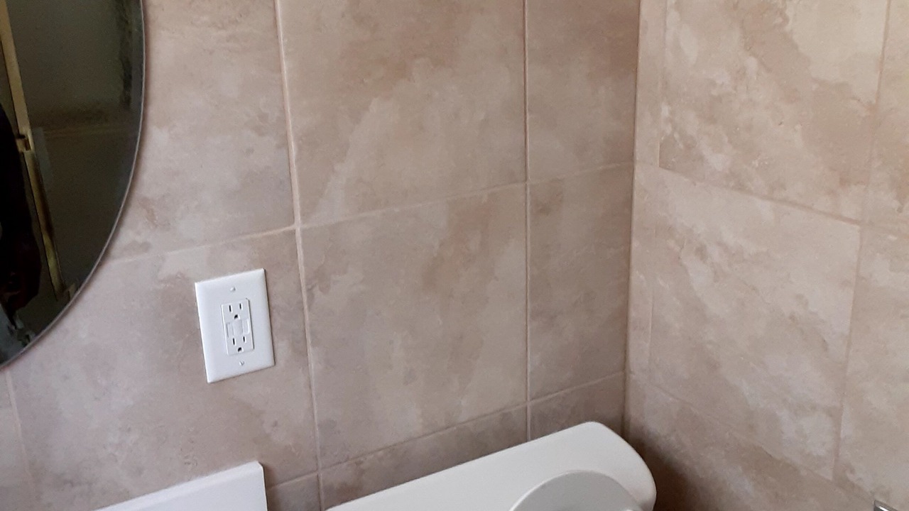 Photo of Bathroom in Kenyon