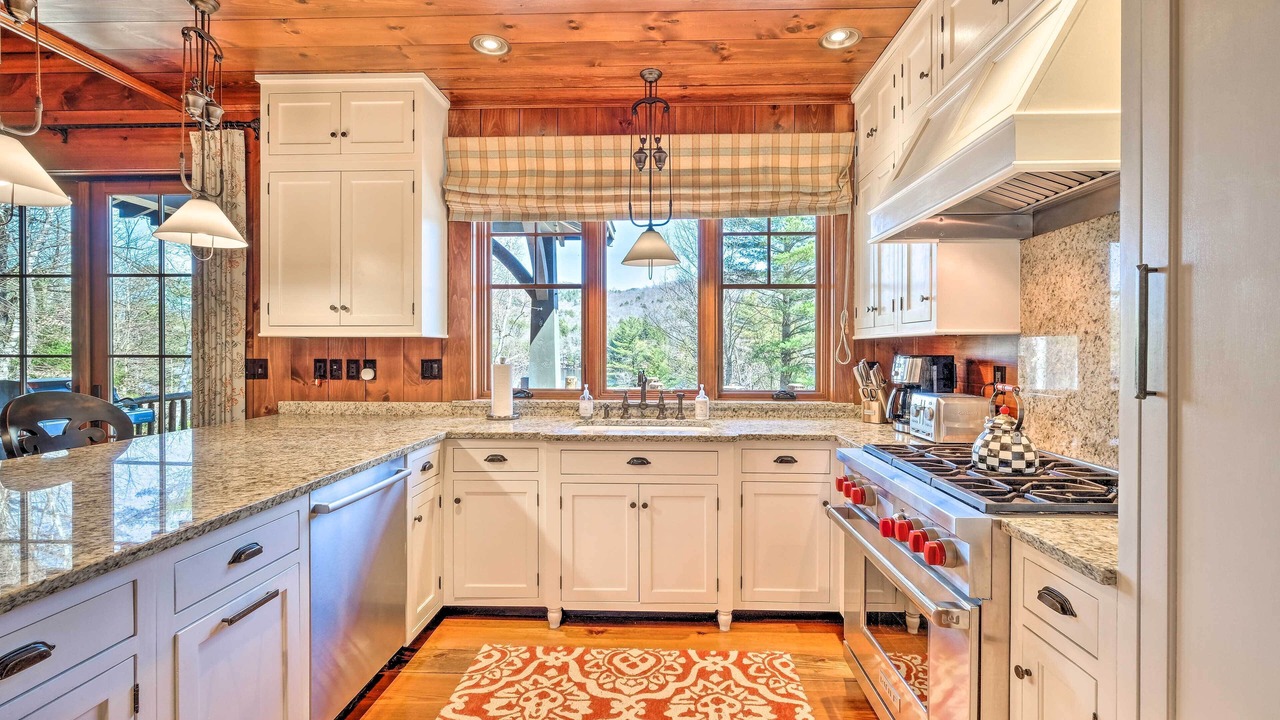 Photo of Kitchen in Long Lake