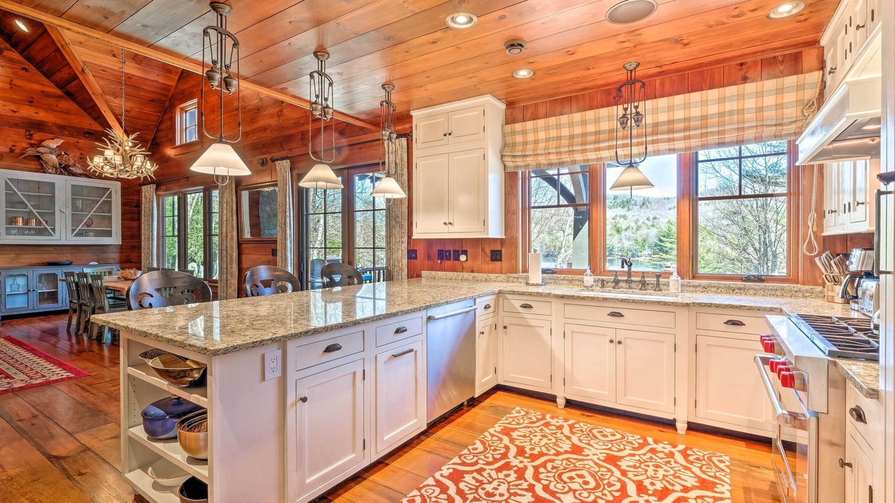 Photo of Kitchen in Long Lake