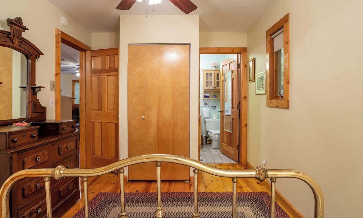 Photo of Bathroom in Union Pier