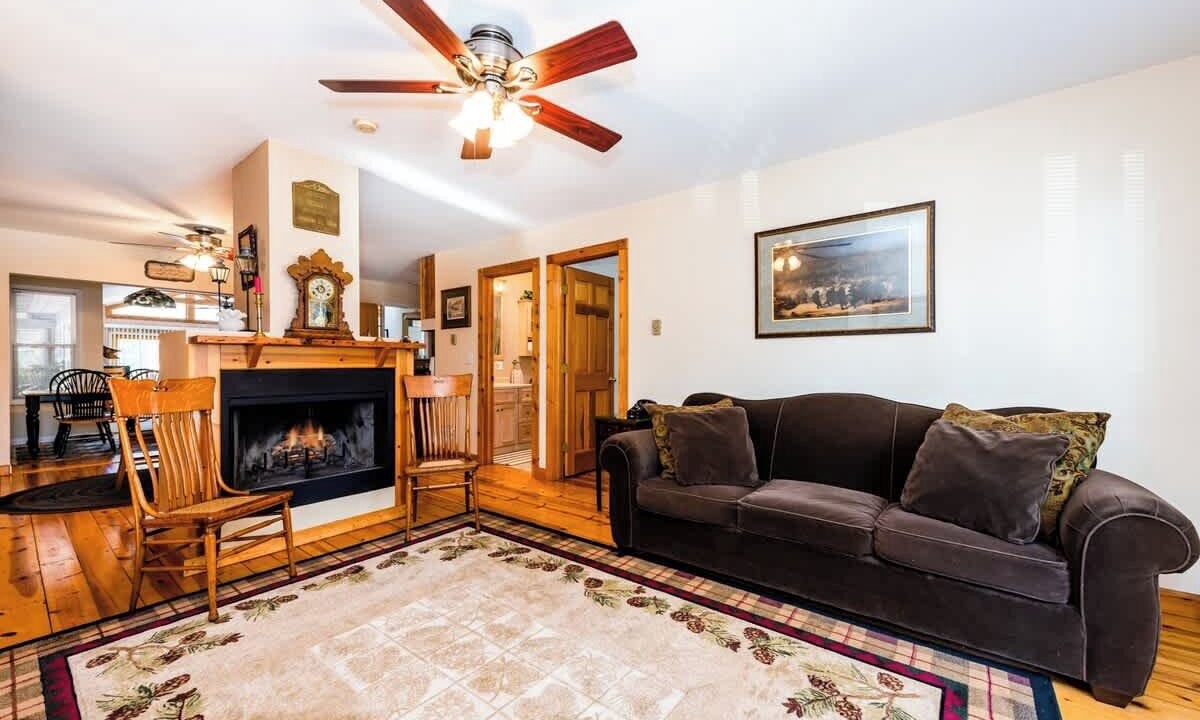 Photo of Livingroom in Union Pier