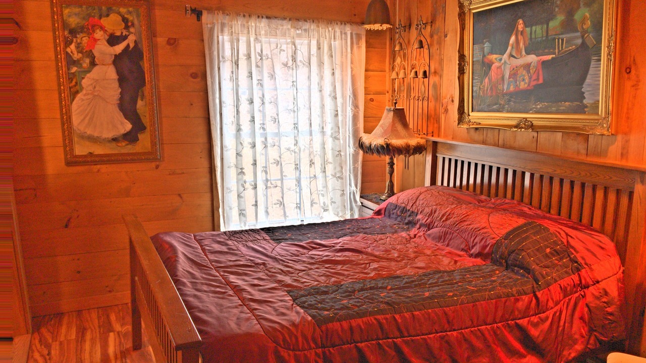 Photo of Bedroom in Malletts Bay