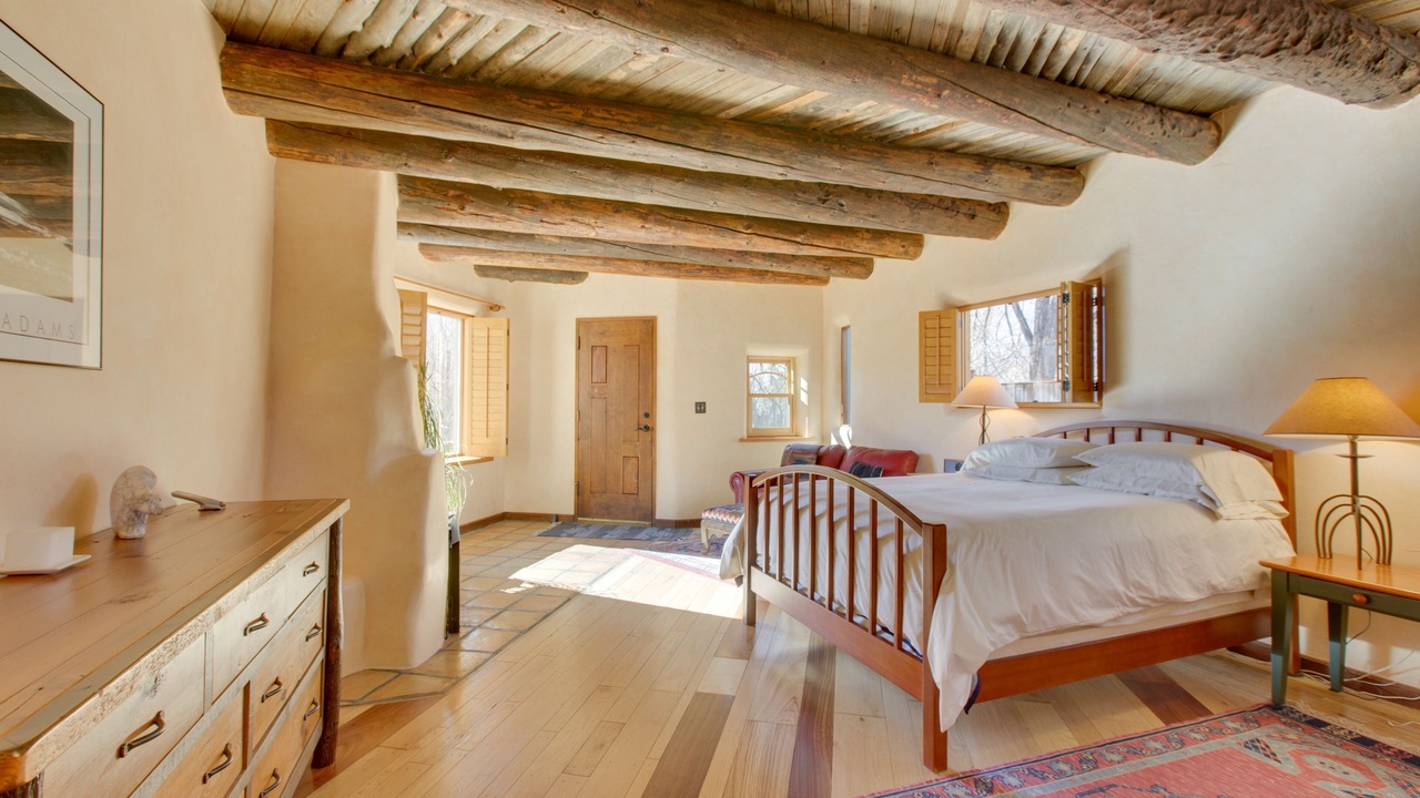 Photo of Livingroom in Taos