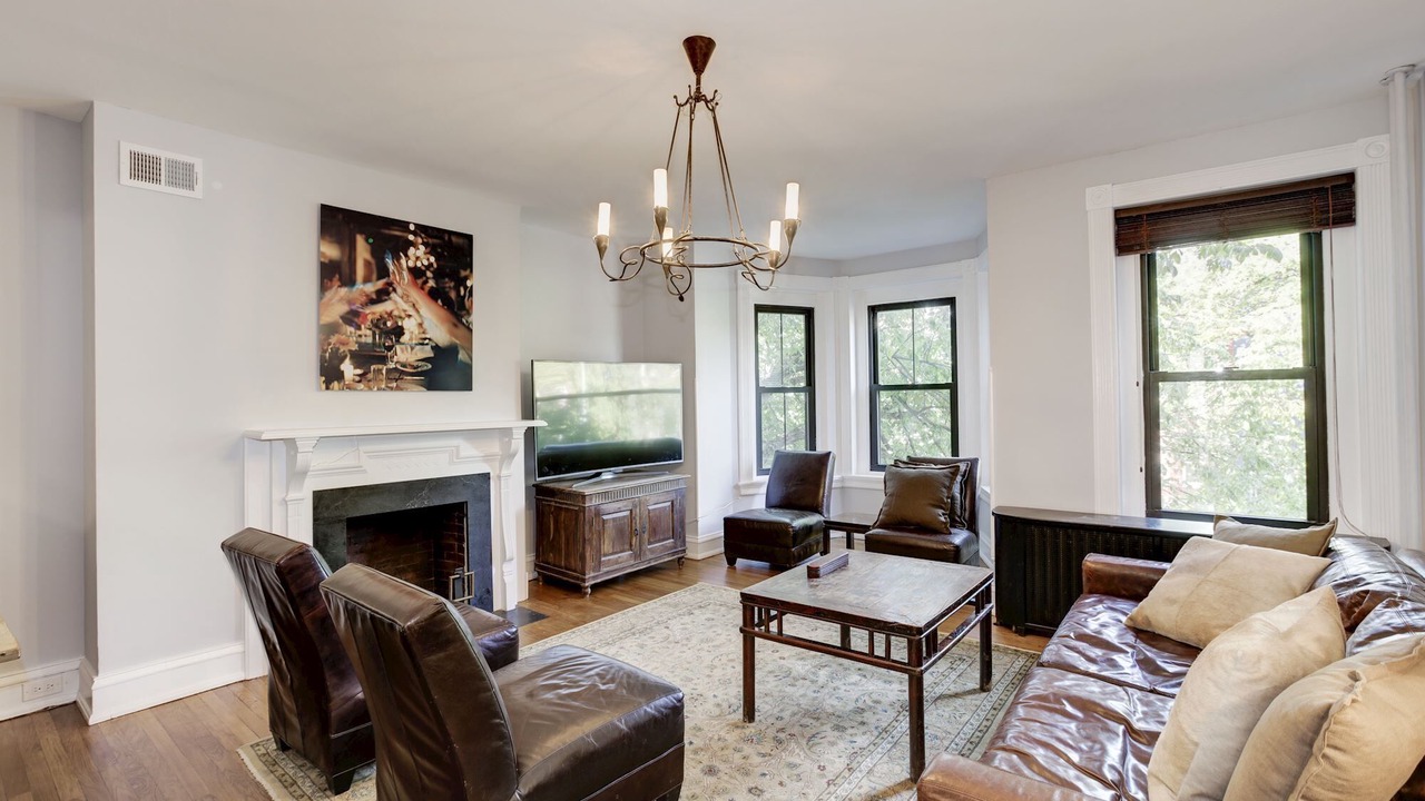 Photo of Bedroom in Logan Circle